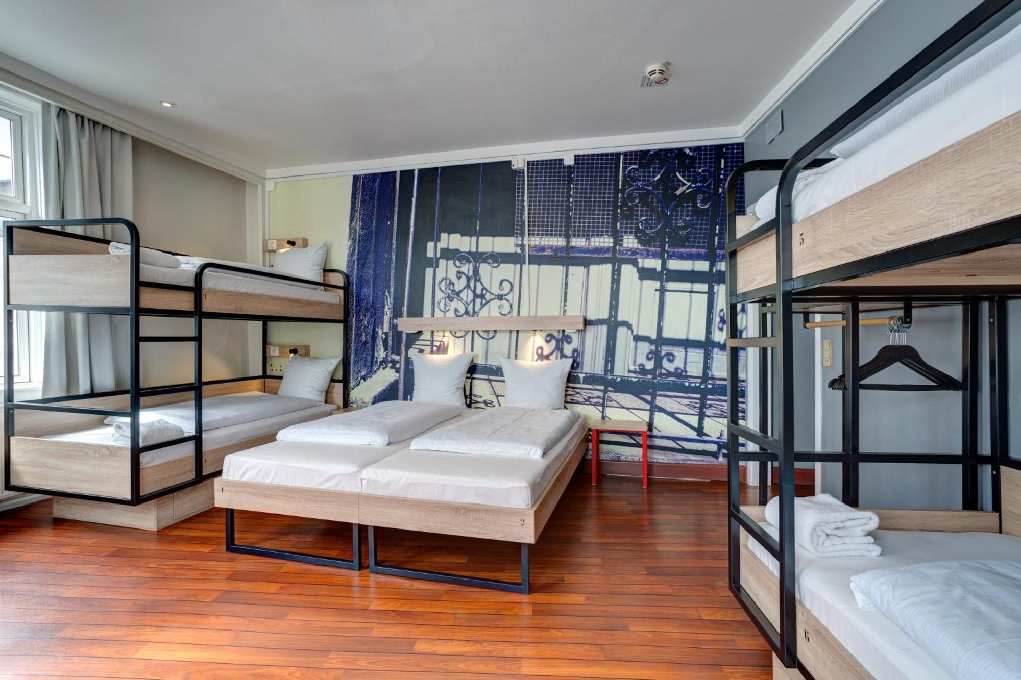 Urban House By Meininger Hostal
