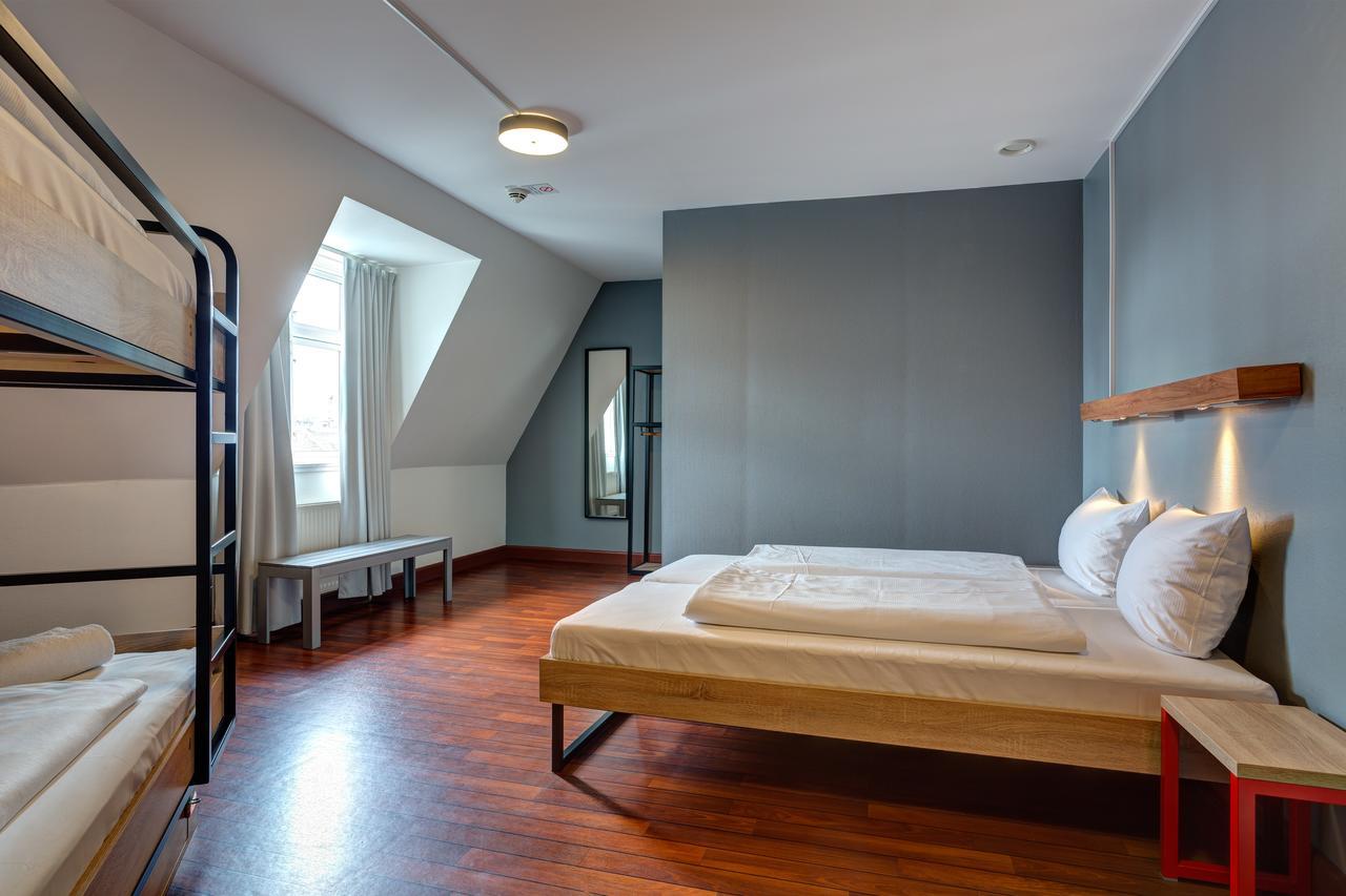 Urban House By Meininger Albergue Copenhaga